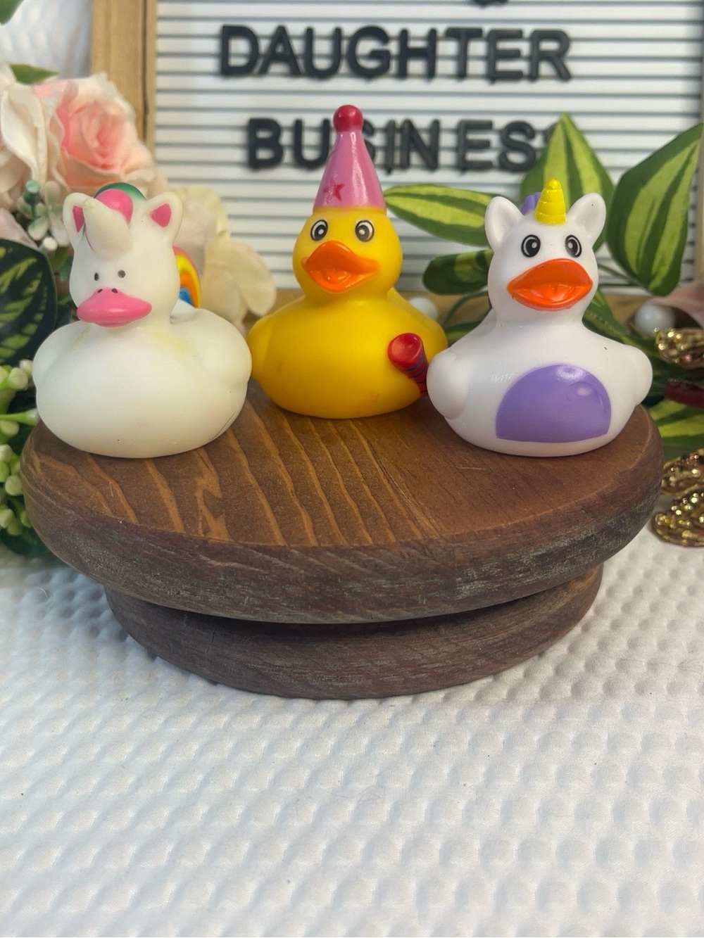 Lot of 3 Novelty Rubber Ducks Unicorn Rainbow Party Bath Toy Collectibles